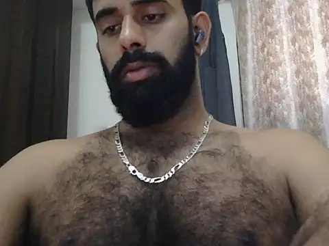 Snapshot of indianhairybull chatting on 05-15-26, 04:52 indianhairybull online show from 05-15-26, 04:52