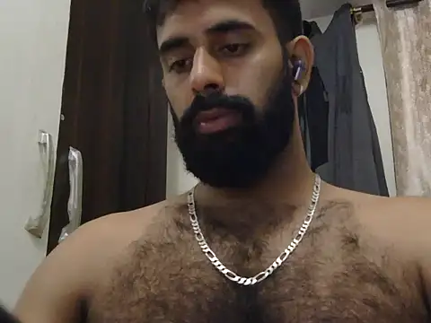 Snapshot of indianhairybull chatting on 06-03-26, 04:04 indianhairybull online show from 06-03-26, 04:04