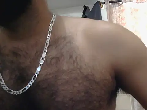 Snapshot of indianhairybull chatting on 06-05-26, 03:57 indianhairybull online show from 06-05-26, 03:57
