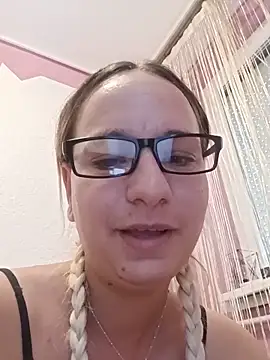 Snapshot of Mia_RainX chatting on 06-10-26, 01:43 Mia RainX online show from 06-10-26, 01:43