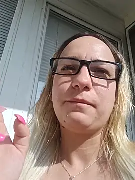 Snapshot of Mia_RainX chatting on 06-18-26, 06:24 Mia RainX online show from 06-18-26, 06:24