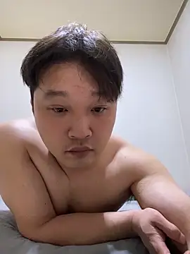 offwhite777 online show from 02-23-25, 08:22