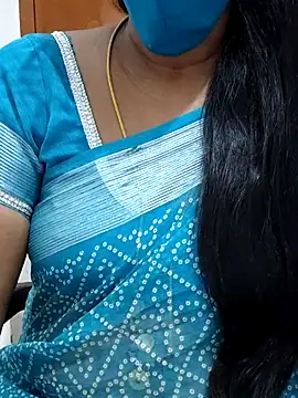 Snapshot of Tamil_Meera12 chatting on 03-21-25, 05:23 Tamil Meera12 online show from 03-21-25, 05:23