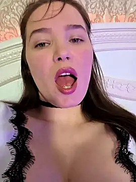 GoddessYanaMironova online show from 04-13-26, 12:05