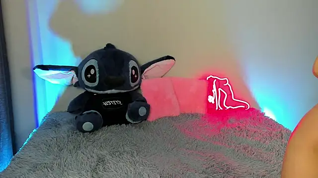 EvaBalmer online show from 11-12-25, 08:15