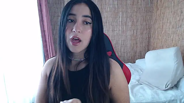 Snapshot of __leaa chatting on 07-11-26, 04:10 leaa online show from 07-11-26, 04:10