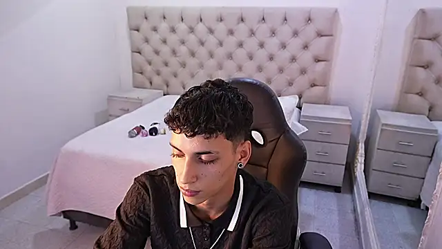 JhoanLeandro online show from 03-03-26, 07:03