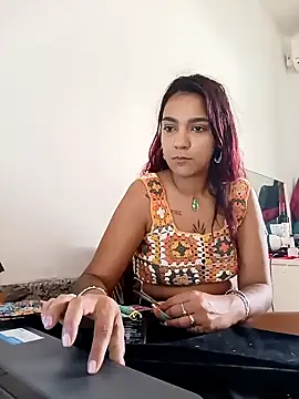 Pantaneirasexy online show from 04-18-26, 02:54