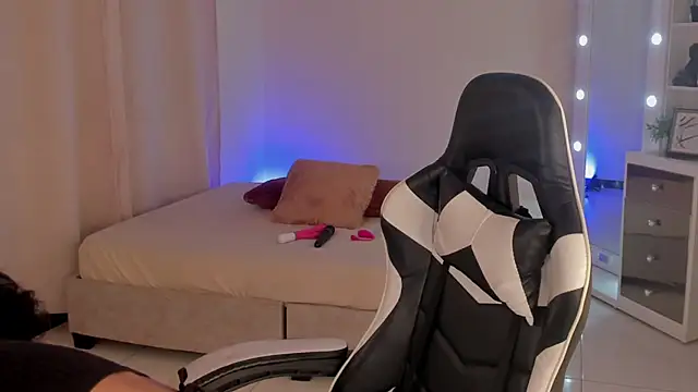 leahaltomm online show from 02-16-25, 07:05