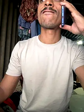 Loveinsync online show from 11-28-25, 09:01