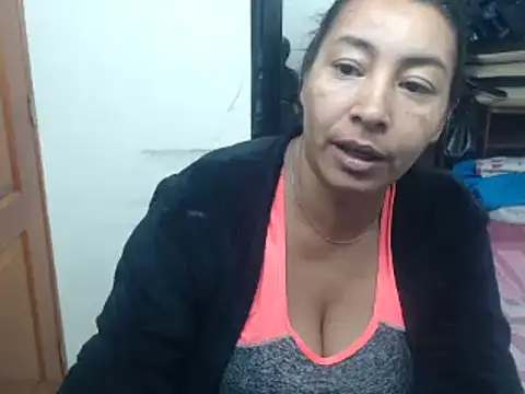 Snapshot of Siblleyx chatting on 01-04-25, 07:13 Siblleyx online show from 01-04-25, 07:13