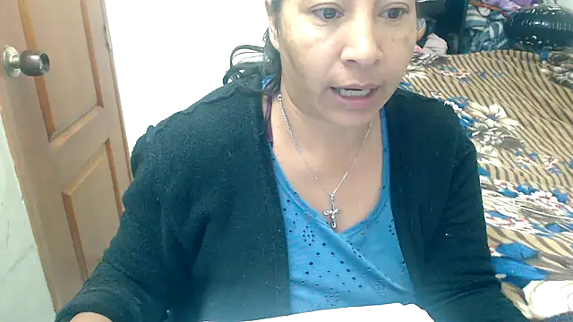 Snapshot of Siblleyx chatting on 09-30-25, 03:39 Siblleyx online show from 09-30-25, 03:39