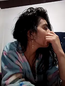 Snapshot of Ariell_Kieran chatting on 03-11-25, 11:59 Ariell Kieran online show from 03-11-25, 11:59