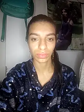 Snapshot of Ariell_Kieran chatting on 10-12-25, 06:12 Ariell Kieran online show from 10-12-25, 06:12