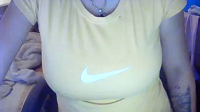 Snapshot of Cicamica12 chatting on 11-20-25, 07:24 Cicamica12 online show from 11-20-25, 07:24