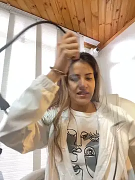 Andrea18 blonde online show from 02-21-25, 01:55