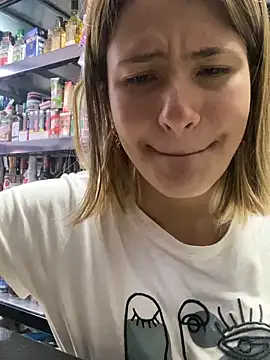 Andrea18 blonde online show from 11-13-25, 03:55