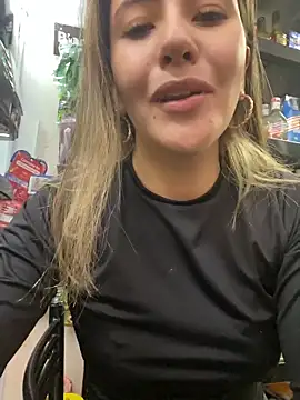 Andrea18 blonde online show from 04-16-26, 03:02