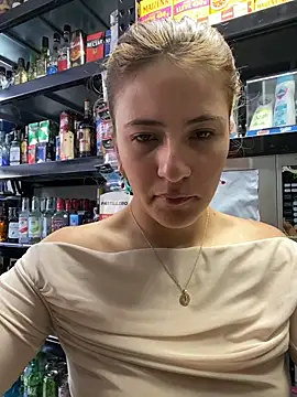 Andrea18 blonde online show from 06-25-26, 09:08