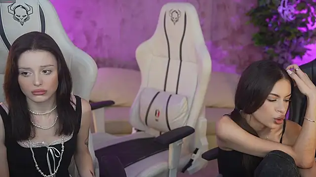 Milana angell online show from 02-25-25, 03:38