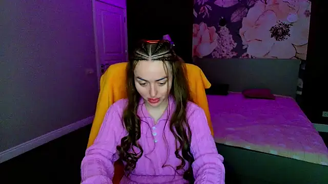 MissisCaty online show from 04-16-26, 07:36