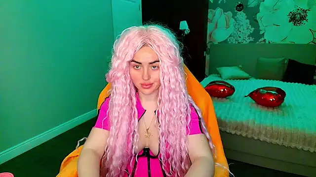 MissisCaty online show from 06-11-26, 06:39