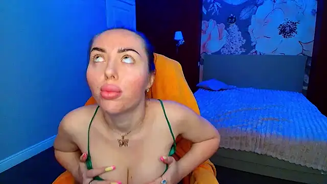 MissisCaty online show from 07-19-26, 06:06