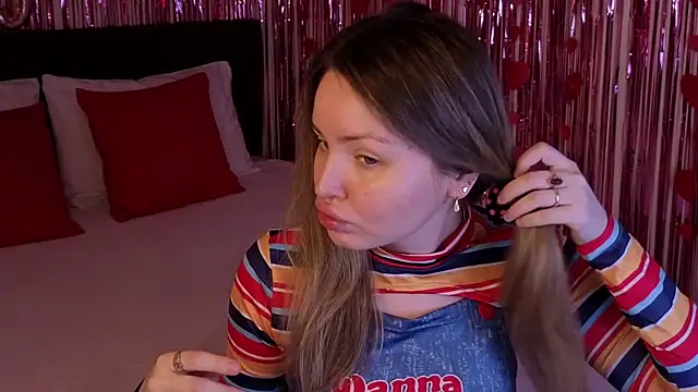 Lora Rosee online show from 06-11-26, 02:26