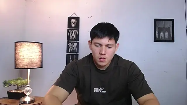 JamesCr  online show from 11-25-25, 12:32