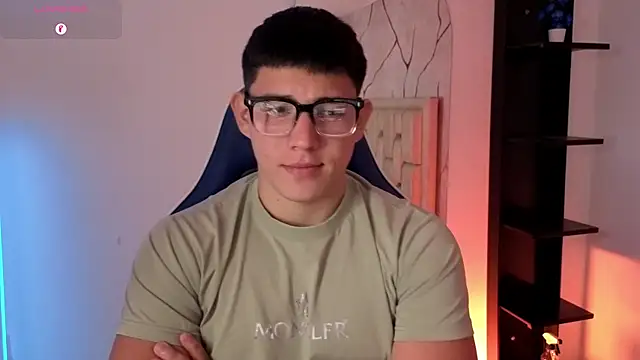 JamesCr  online show from 07-28-26, 03:21