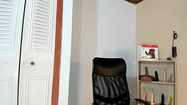 Violetta 0 online show from 09-29-25, 01:27