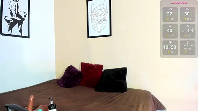 Violetta 0 online show from 04-20-26, 12:41