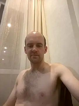 Snapshot of LynnAhNight chatting on 11-19-25, 03:17 LynnAhNight online show from 11-19-25, 03:17