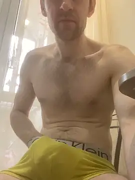 Snapshot of LynnAhNight chatting on 03-21-26, 05:12 LynnAhNight online show from 03-21-26, 05:12