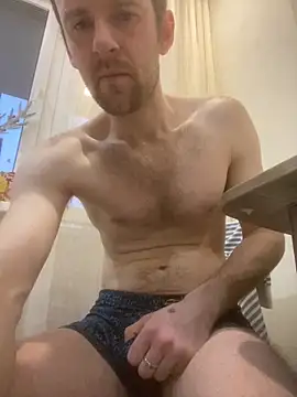 Snapshot of LynnAhNight chatting on 03-25-26, 03:12 LynnAhNight online show from 03-25-26, 03:12