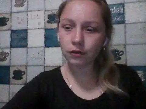 Snapshot of Anna_wey chatting on 04-28-26, 06:13 Anna wey online show from 04-28-26, 06:13