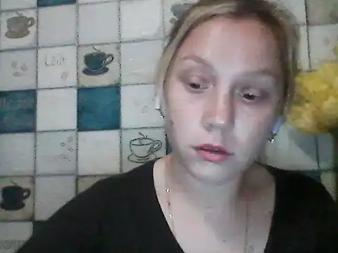 Snapshot of Anna_wey chatting on 05-19-26, 06:36 Anna wey online show from 05-19-26, 06:36