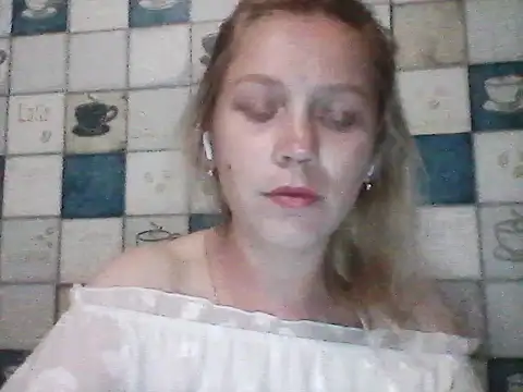 Snapshot of Anna_wey chatting on 06-13-26, 07:12 Anna wey online show from 06-13-26, 07:12
