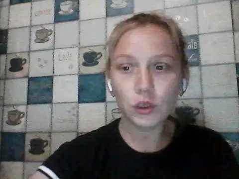 Snapshot of Anna_wey chatting on 06-24-26, 07:13 Anna wey online show from 06-24-26, 07:13