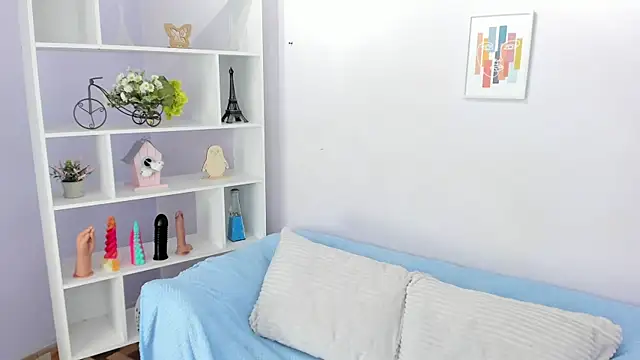 Snapshot of Hiyakasudere chatting on 09-30-25, 06:24 Hiyakasudere online show from 09-30-25, 06:24