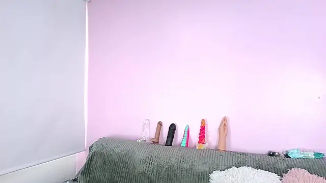 Snapshot of Hiyakasudere chatting on 10-22-25, 06:51 Hiyakasudere online show from 10-22-25, 06:51