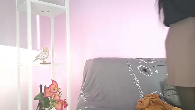 Snapshot of Hiyakasudere chatting on 12-03-25, 06:17 Hiyakasudere online show from 12-03-25, 06:17