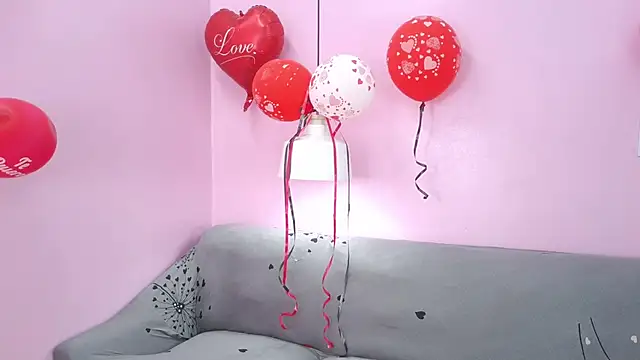 Snapshot of Hiyakasudere chatting on 02-27-26, 06:41 Hiyakasudere online show from 02-27-26, 06:41