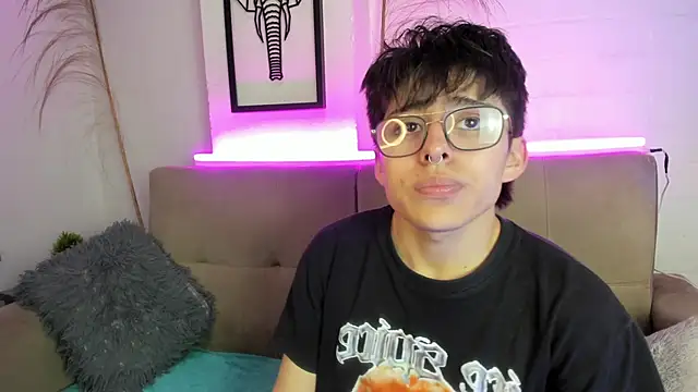 PepperTwink online show from 03-20-25, 01:04