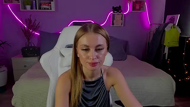 AnitaLamb online show from 03-04-25, 08:57