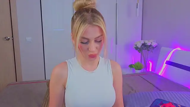 AnitaLamb online show from 10-08-25, 06:22