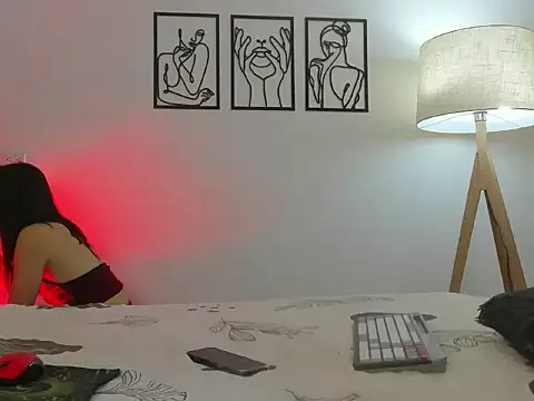 andrea cherryy online show from 04-18-26, 08:42