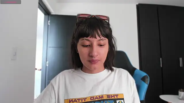 ggor4w33 online show from 09-18-25, 07:05