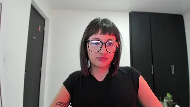 ggor4w33 online show from 10-07-25, 09:50