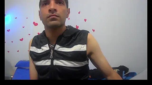 Snapshot of Catalina_Durango1 chatting on 02-22-25, 12:38 Catalina Durango1 online show from 02-22-25, 12:38